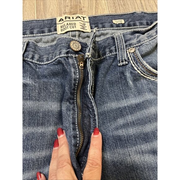 Ariat Men's Relaxed Boot Cut M4 Size 42x32 Blue Jeans - Picture 2 of 11